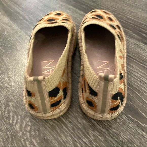Deltan Hensley Leopard Print Flyknit Slip On Espadrille Flats - Picture 6 of 7